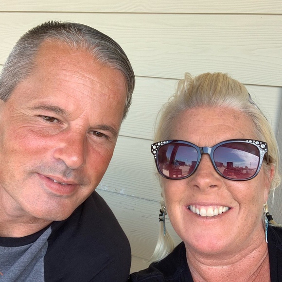 Meet your Posher, Janet - Picture 4 of 4